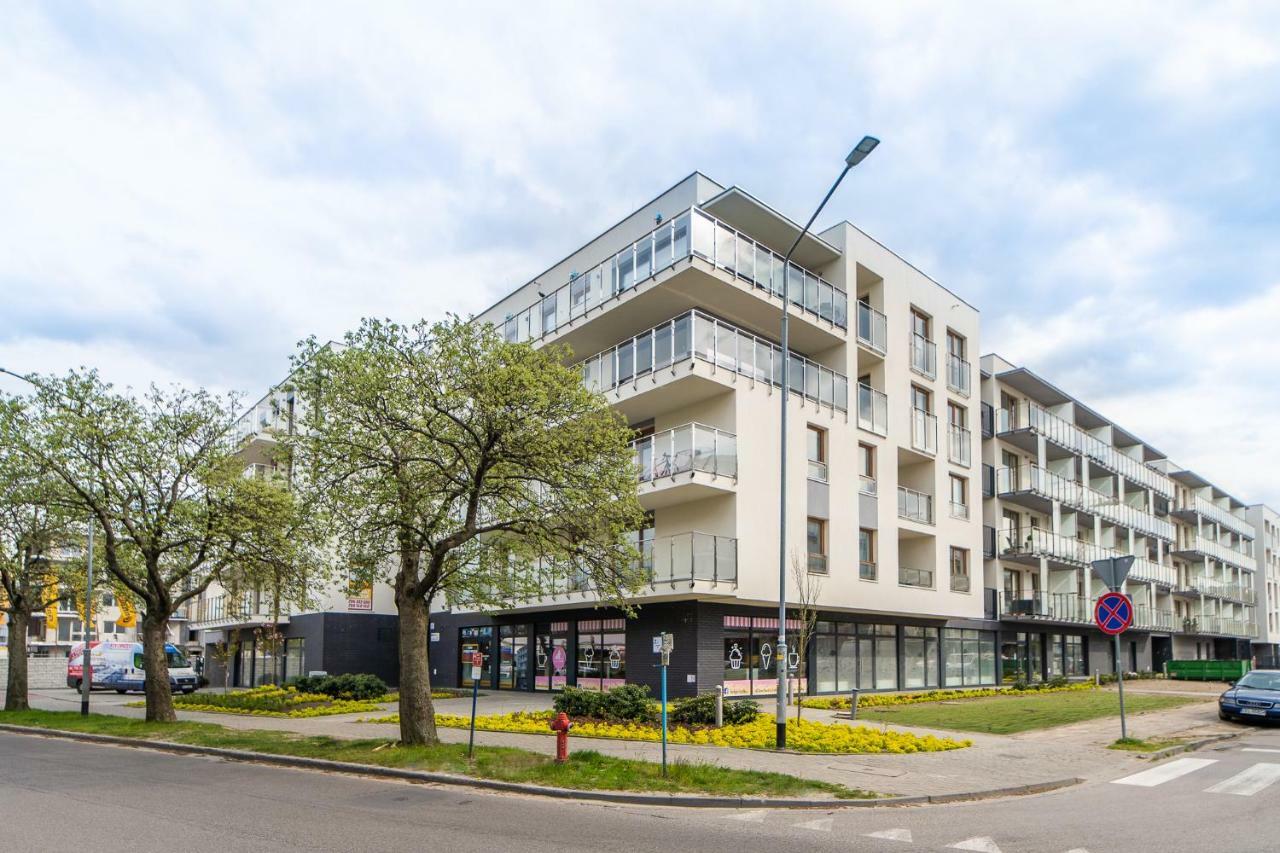 Color Apartments Apartament Black & White Kolobrzeg Exterior photo